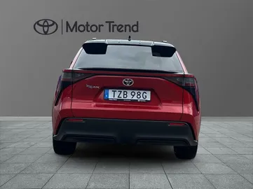 Car image 5