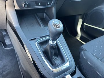 Car image 22