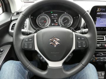 Car image 14