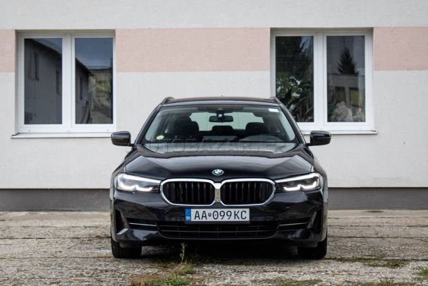 BMW 520d Touring 140 kW image number 2