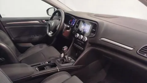 Car image 21