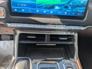 Car image 41