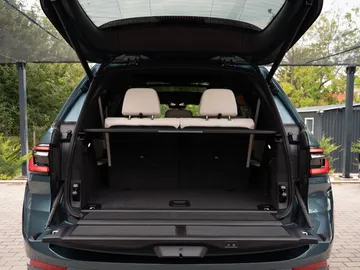 Car image 33