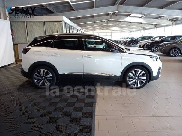 Peugeot 3008 Hybrid4 e-EAT8 221 kW image number 5