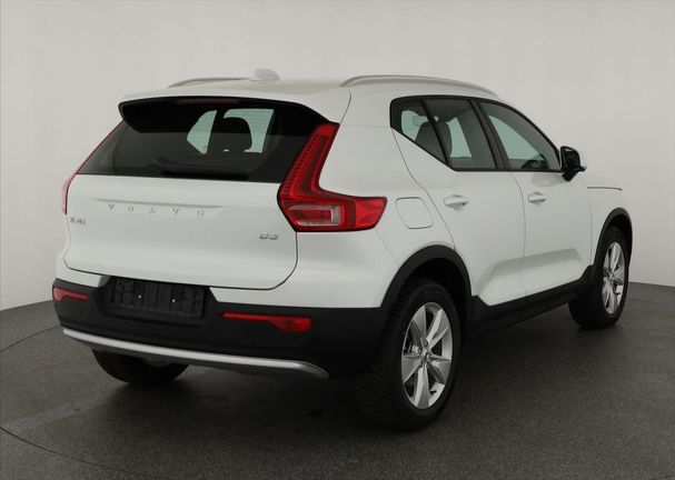 Volvo XC40 B3 Core 120 kW image number 4