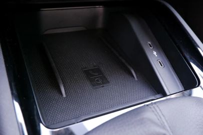 Car image 36