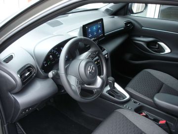 Car image 10