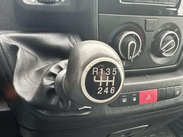 Car image 31