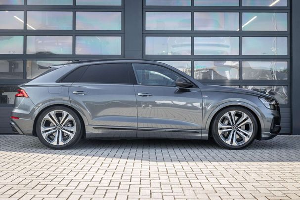 Audi Q8 55 TFSIe quattro 280 kW image number 2