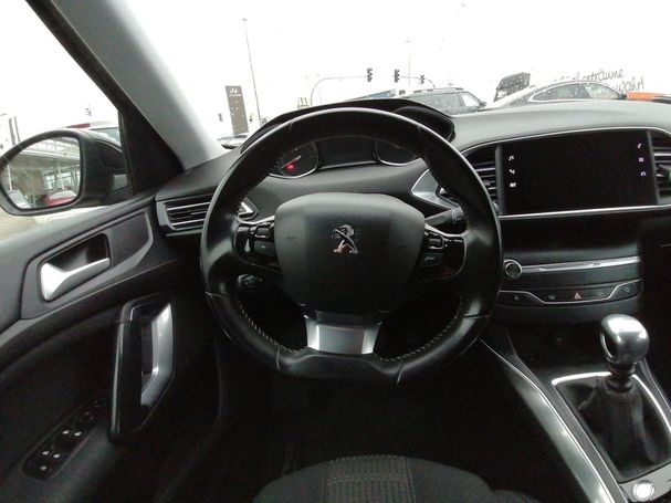 Peugeot 308 SW 1.5 BlueHDi Allure 96 kW image number 9