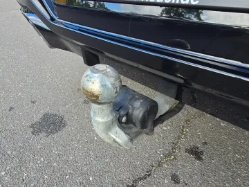 Car image 32