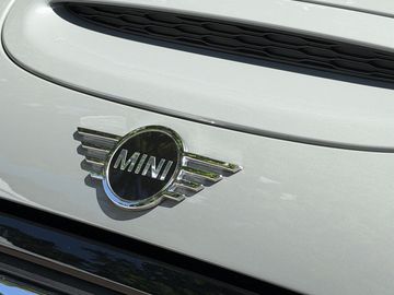 Car image 48