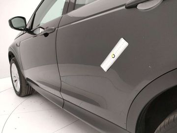 Car image 37