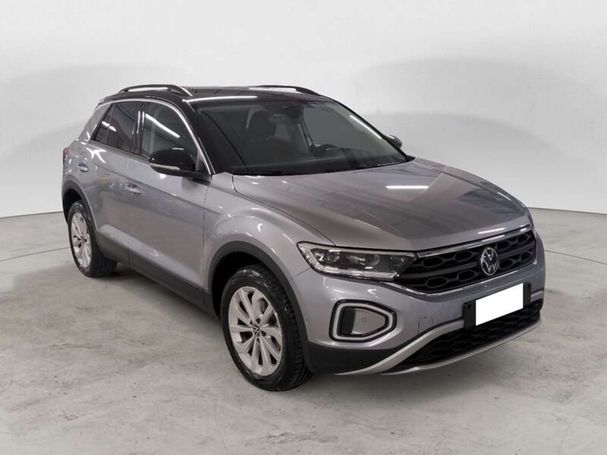 Volkswagen T-Roc 1.0 TSI T-Roc 81 kW image number 2