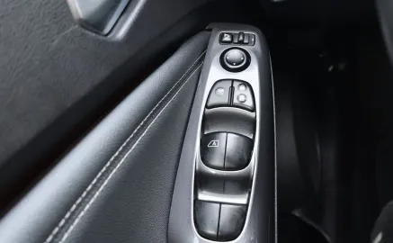 Car image 37