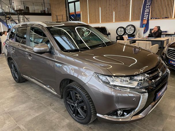 Mitsubishi Outlander Top 149 kW image number 2