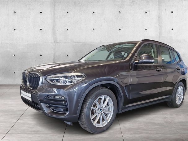 BMW X3 xDrive30e Advantage 215 kW image number 8