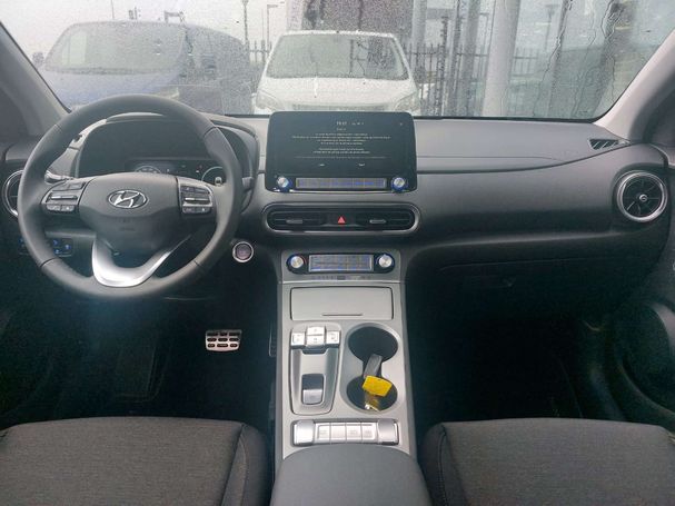 Hyundai Kona EV 150 kW image number 16