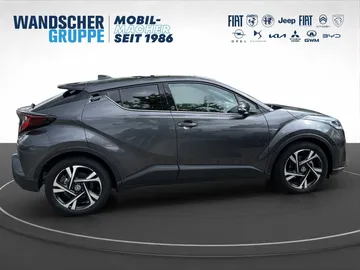Car image 2