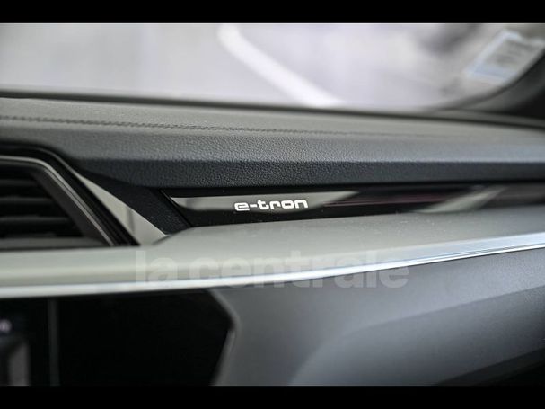 Audi Q8 50 quattro e-tron S-line 300 kW image number 42