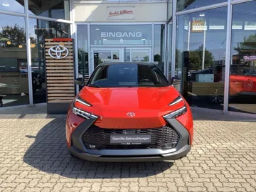 Car image 3