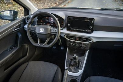 Car image 21