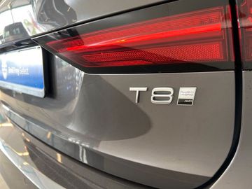 Car image 34
