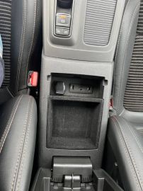 Car image 37