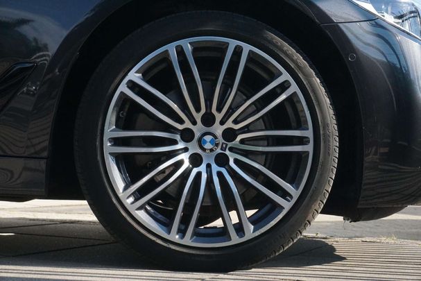 BMW 520i Touring 135 kW image number 6