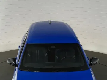 Car image 35