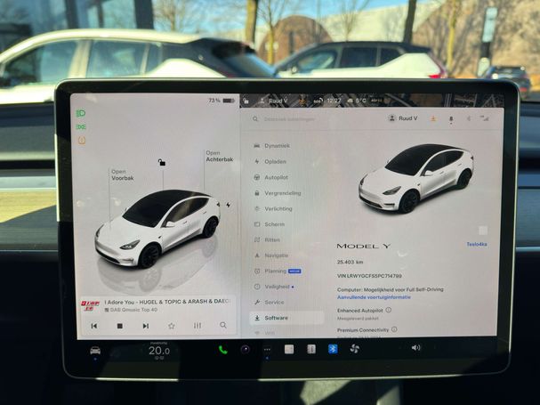 Tesla Model Y 220 kW image number 27