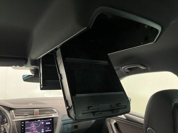 Car image 36