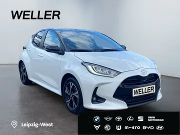 Car image 3