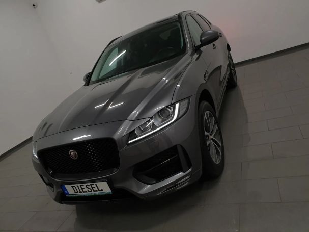 Jaguar F-Pace 20d AWD R-Sport 132 kW image number 2