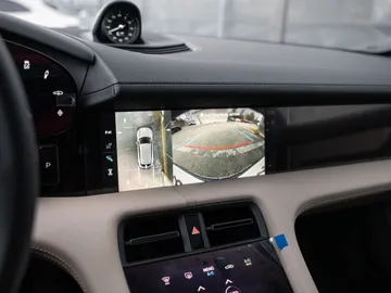 Car image 35