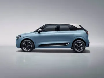 Car image 3