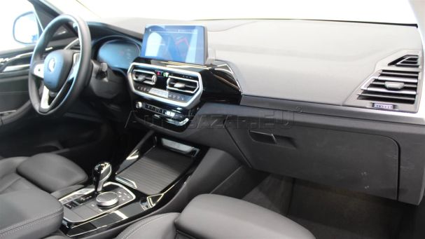 BMW X3 xDrive20i 135 kW image number 2