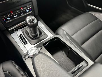 Car image 37