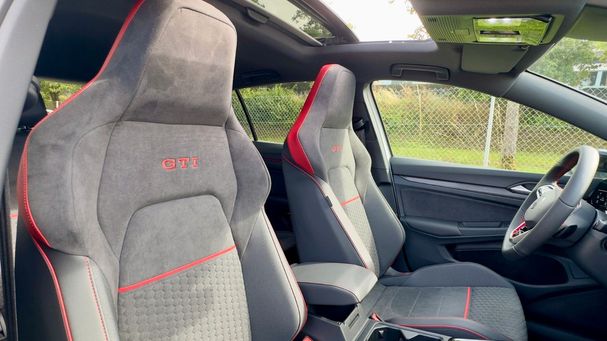 Volkswagen Golf GTI Clubsport DSG 221 kW image number 12