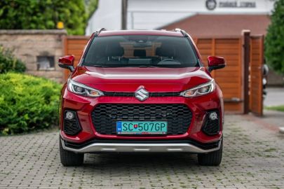 Car image 4