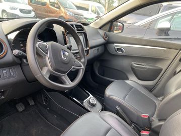 Car image 8