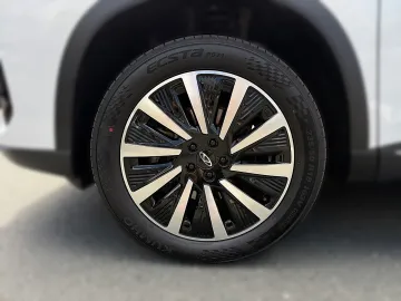Car image 31