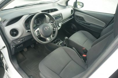 Car image 20