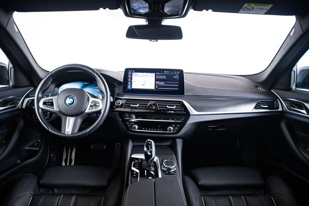 BMW 530 Touring xDrive 215 kW image number 4