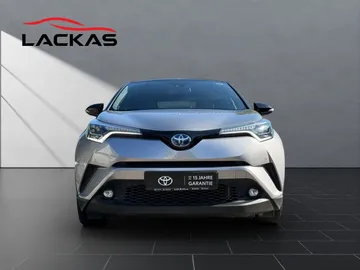 Car image 3