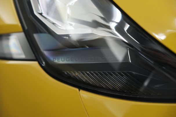 Peugeot 208 PureTech 100 Allure 74 kW image number 18