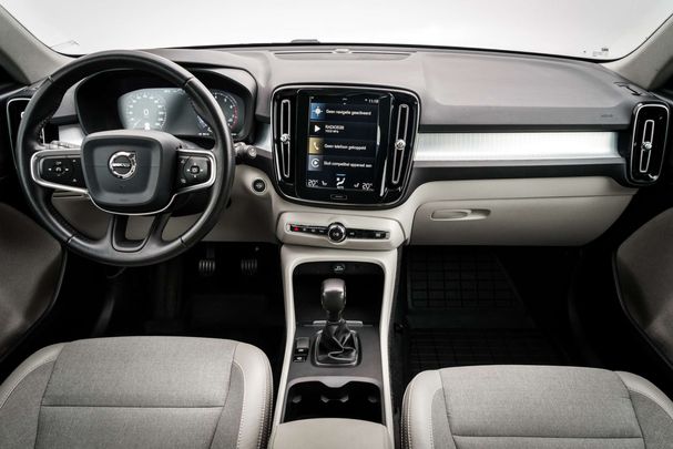 Volvo XC40 T3 Momentum 120 kW image number 19