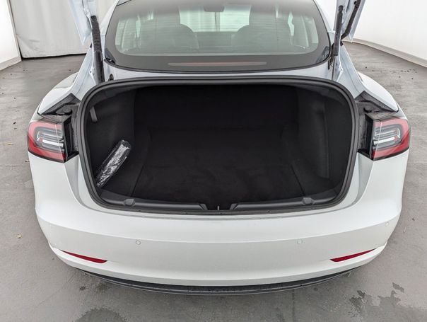 Tesla Model 3 Long Range AWD 324 kW image number 10