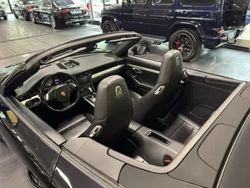 Car image 26