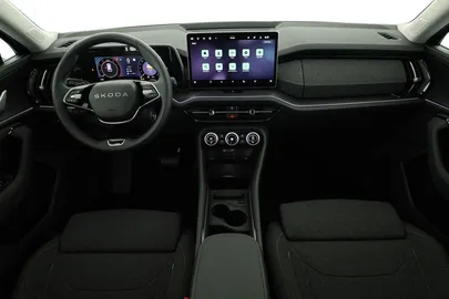 Car image 30